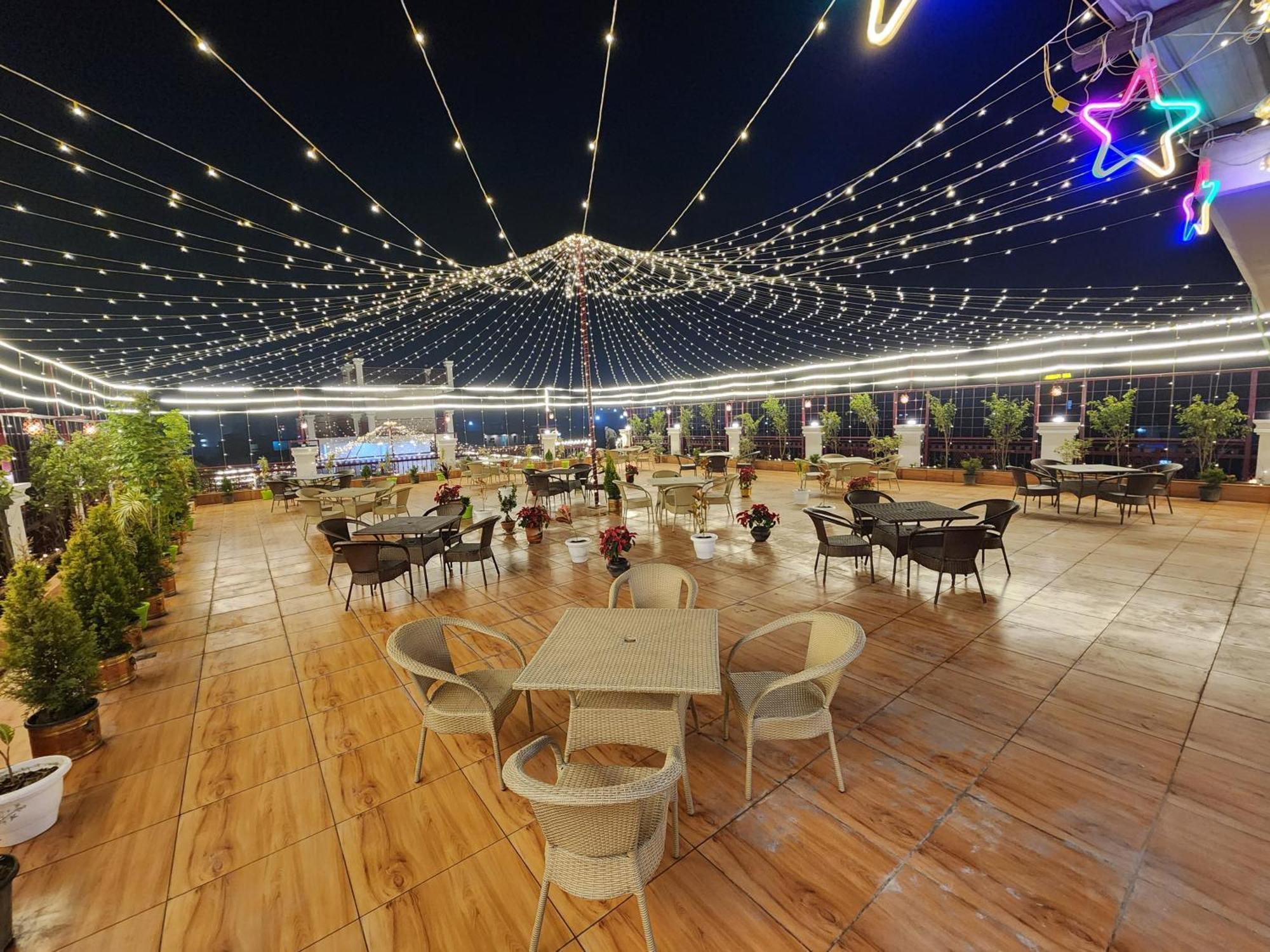 Hotel Sun Haven Greater Noida Zewnętrze zdjęcie